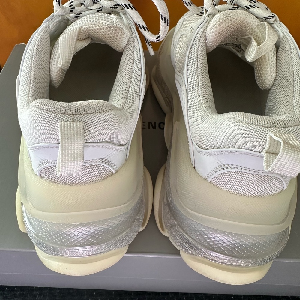 Balenciaga White Sneakers - Picture 3 of 14